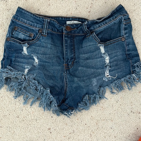 Elan Jean shorts - Picture 1 of 2